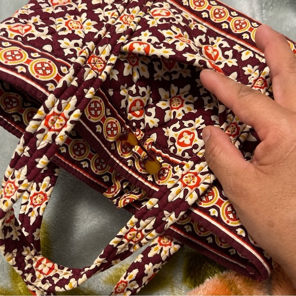 Vera Bradley burgundy medallion 2006 retired pattern small purse - Picture 9 of 11